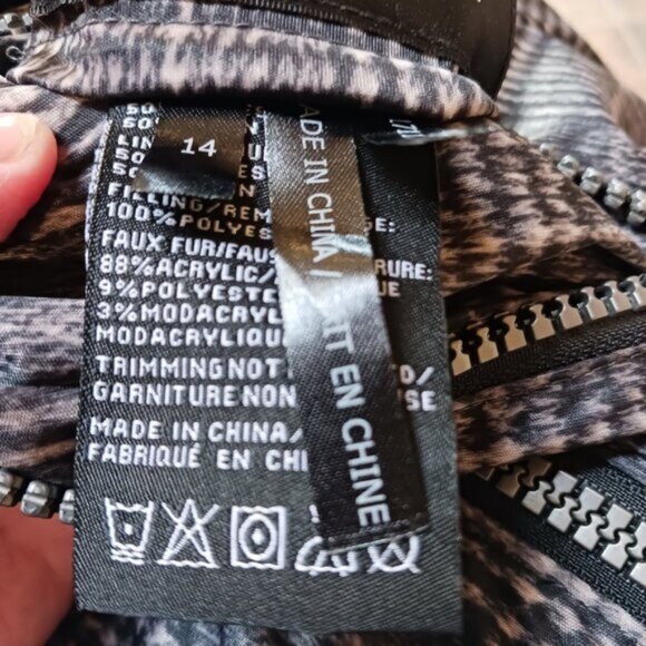 Nuage Womens Hooded Reversible Quilted Jacket–2-in-1 Style, Cozy Chic, Size 14 - Picture 8 of 9